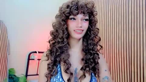 Avah online show from November 28, 2:52 am