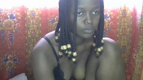 Snapshot of queen_banice chatting on October 18, 12:42 pm queen_banice online show from October 18, 12:42 pm