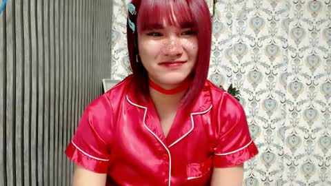 Snapshot of queen_elicktra chatting on March 7, 6:33 pm JOY online show from March 7, 6:33 pm