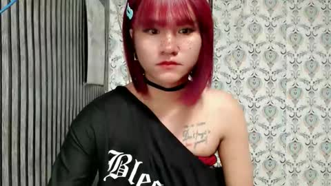 Snapshot of queen_elicktra chatting on October 2, 11:25 pm JOY online show from October 2, 11:25 pm