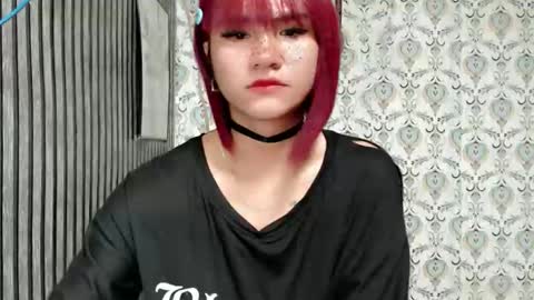 Snapshot of queen_elicktra chatting on October 4, 1:25 am JOY online show from October 4, 1:25 am