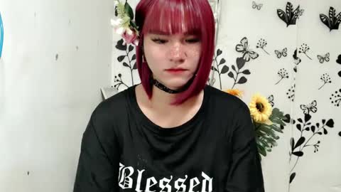 Snapshot of queen_elicktra chatting on February 6, 1:27 am JOY online show from February 6, 1:27 am