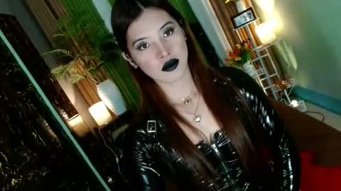 Snapshot of queen_kendalx19 chatting on October 7, 10:39 pm Kendal online here from 6am-3pm philippine time online show from October 7, 10:39 pm
