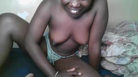 queen_latasha online show from December 5, 7:33 pm