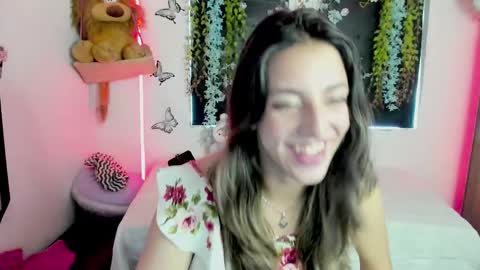 queen_natttyy online show from September 24, 1:40 pm