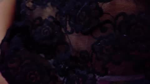 Snapshot of queen_salomme chatting on October 16, 12:05 pm queen_salomme online show from October 16, 12:05 pm
