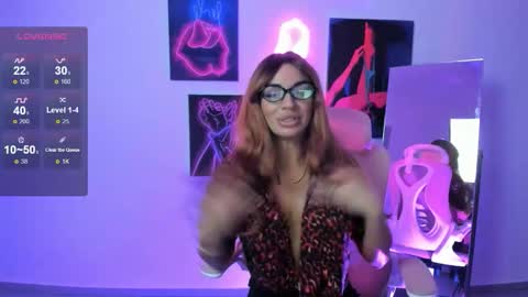 Snapshot of queen_violetta_ chatting on October 19, 3:16 pm queen_violetta_ online show from October 19, 3:16 pm