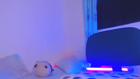 Snapshot of queenalya_ chatting on October 6, 2:51 am Ahlya  online show from October 6, 2:51 am