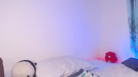 Snapshot of queenalya_ chatting on October 8, 3:02 am Ahlya  online show from October 8, 3:02 am