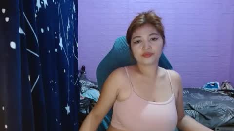 Snapshot of queenboba chatting on September 29, 5:12 pm queen online show from September 29, 5:12 pm