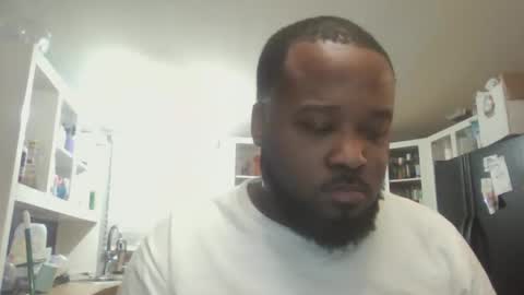 Snapshot of queenking55 chatting on December 2, 7:08 am Queen N King Fun Night online show from December 2, 7:08 am