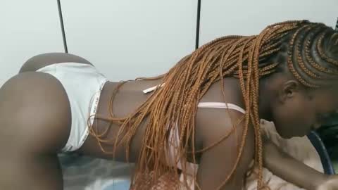 Latasha online show from November 7, 10:01 pm