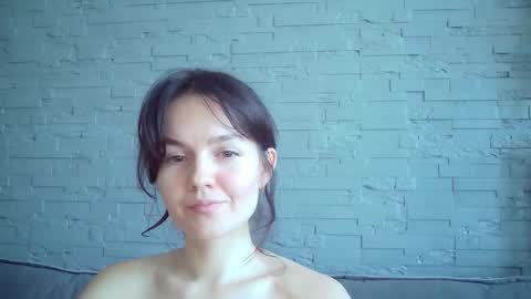 QueenOfModels online show from November 19, 10:25 am