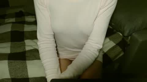 queenoftenderness online show from November 5, 8:55 pm