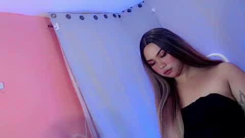 QUEEN online show from January 27, 11:54 am