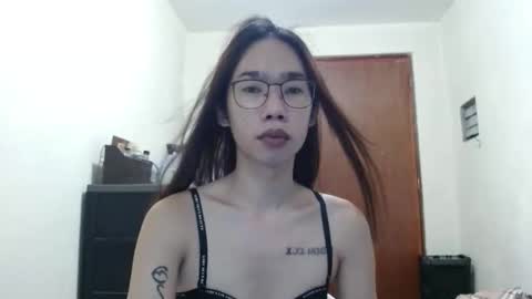 Snapshot of queenpaulaxx chatting on October 2, 6:34 am Paula watson online show from October 2, 6:34 am