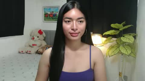 QueenPinay69 online show from October 20, 7:35 am