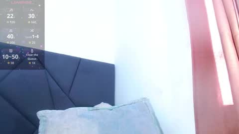 queenrachelbrown online show from February 8, 1:25 pm