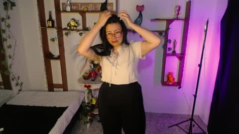 queenrose94 online show from April 13, 12:53 pm