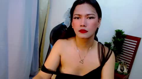 Snapshot of queensabbyvee chatting on March 3, 12:28 pm Sabrina online show from March 3, 12:28 pm