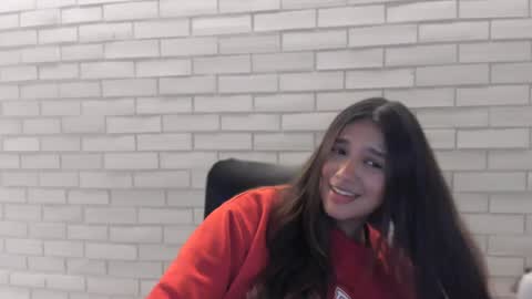 Snapshot of queenv66 chatting on February 2, 4:15 am Val - online show from February 2, 4:15 am