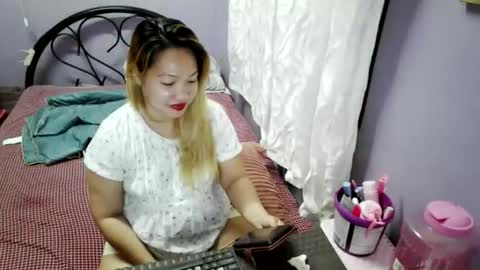 quelly40 online show from October 28, 7:04 pm