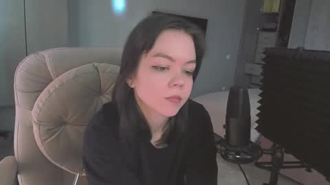 quietluxury online show from March 14, 1:04 pm