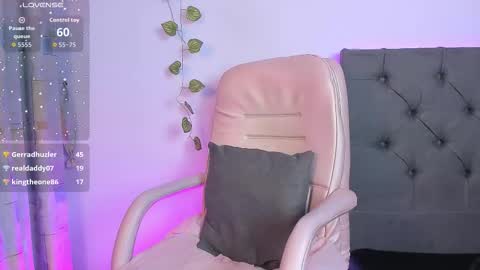    online show from November 30, 8:49 pm