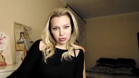 qurli24 online show from February 25, 5:40 pm