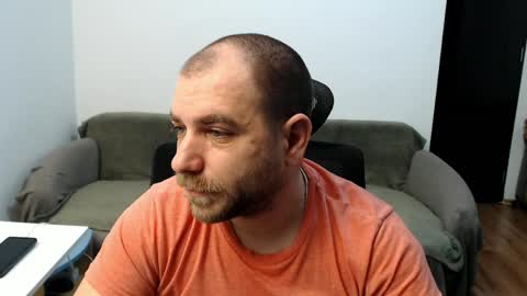 R0bila online show from April 11, 10:03 pm