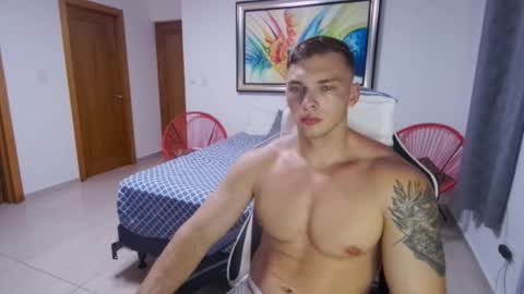 Snapshot of r9dima1998 chatting on October 11, 3:44 am Dmitry online show from October 11, 3:44 am
