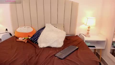 Snapshot of rachel_donnelly chatting on October 15, 4:49 am Rachel Donnelly online show from October 15, 4:49 am