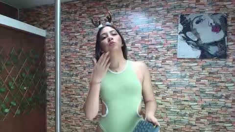 Rachel online show from November 20, 1:53 pm