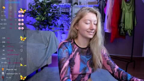 Snapshot of rachel_rut chatting on October 9, 4:51 am Rachel online show from October 9, 4:51 am