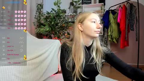 Snapshot of rachel_rut chatting on September 28, 4:21 am Rachel online show from September 28, 4:21 am