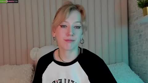 RachelCart online show from November 25, 3:05 am