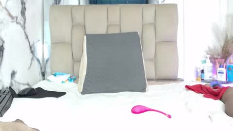 Rachel online show from February 6, 1:25 pm