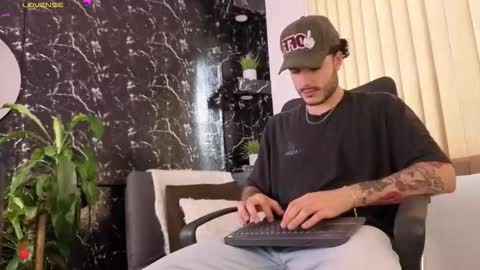 R A F A E L online show from January 31, 8:50 pm