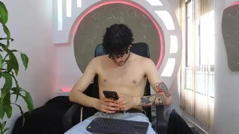 R A F A E L online show from October 4, 9:34 pm