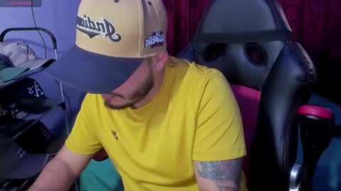 ragnar_lothbrok77 online show from March 3, 11:56 pm