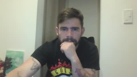 Snapshot of ragnor_vex chatting on January 23, 11:05 pm Ragnor vex online show from January 23, 11:05 pm