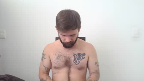 Snapshot of ragnor_vex chatting on February 18, 5:20 pm Ragnor vex online show from February 18, 5:20 pm