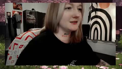 Snapshot of raiingurl chatting on October 1, 8:46 am Kate online show from October 1, 8:46 am