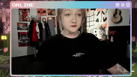 Snapshot of raiingurl chatting on October 22, 10:18 am Kate online show from October 22, 10:18 am