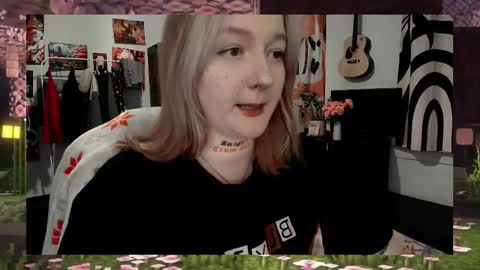 Snapshot of raiingurl chatting on October 2, 8:57 am Kate online show from October 2, 8:57 am