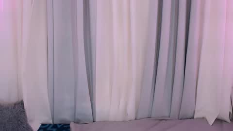 raindrizzle1706 online show from February 2, 7:21 pm