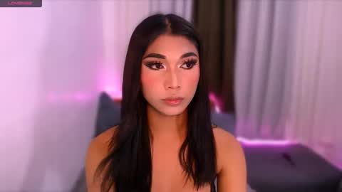 raindrizzle1706 online show from February 25, 1:20 am