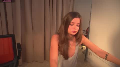 Snapshot of rainevi chatting on October 7, 5:09 pm Darcy online show from October 7, 5:09 pm