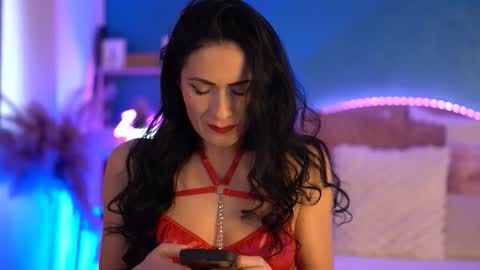 RaisaVawn online show from February 2, 6:54 am