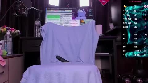 Laura online show from February 24, 3:44 am